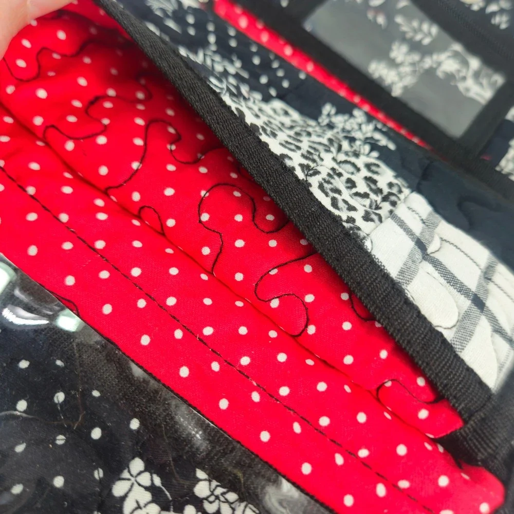 Donna Sharp Quilted Patchwork Wallet Black White Red Snap Close Organizer Clutch